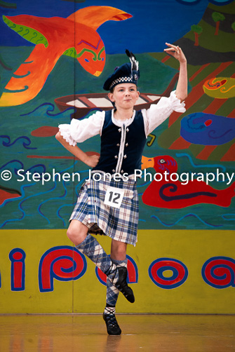 U48-001 Highland Xmas Dance