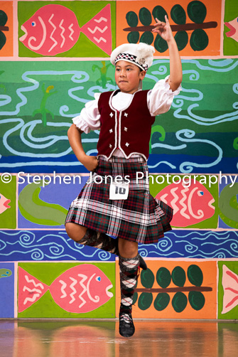 U48-006 Highland Xmas Dance