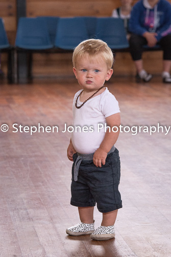 U48-011 Highland Xmas Dance