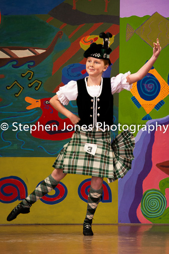 U48-026 Highland Xmas Dance