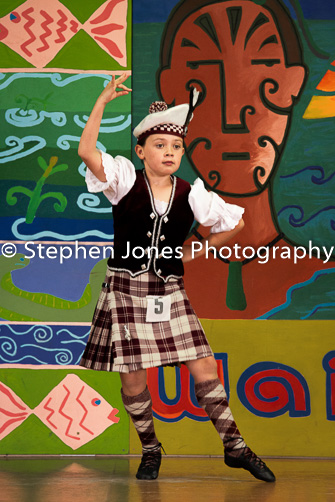 U48-030 Highland Xmas Dance