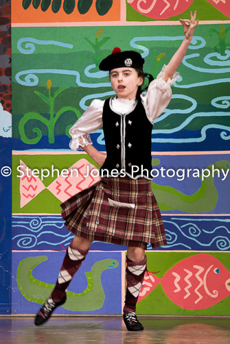 U48-033 Highland Xmas Dance