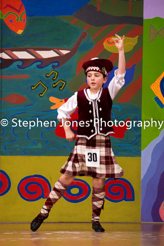 U48-036 Highland Xmas Dance