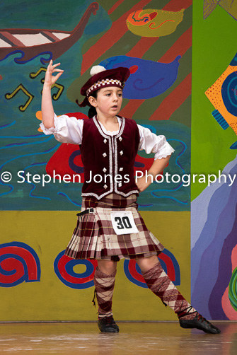 U48-042 Highland Xmas Dance