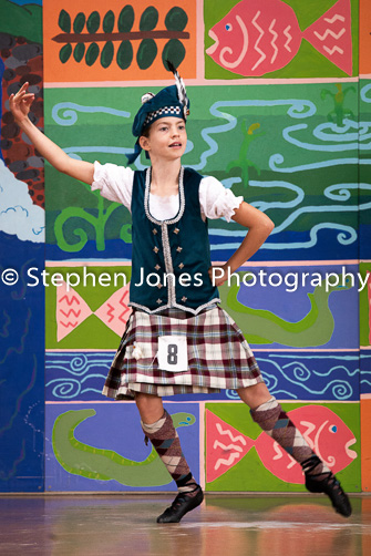 U48-050 Highland Xmas Dance