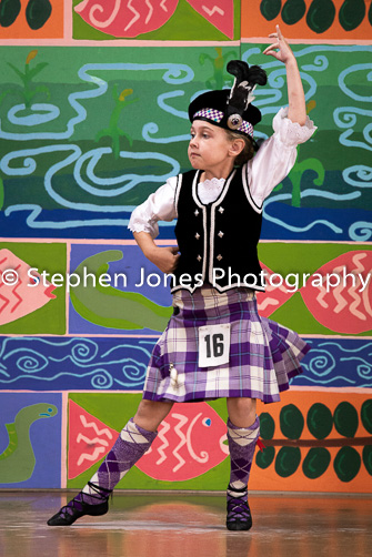 U48-055 Highland Xmas Dance