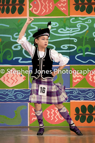 U48-056 Highland Xmas Dance