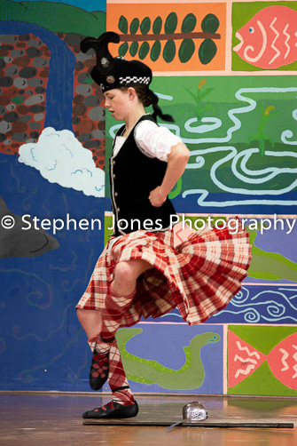 U48-060 Highland Xmas Dance