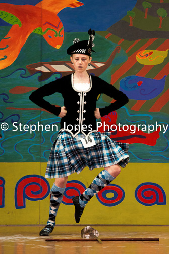 U48-062 Highland Xmas Dance