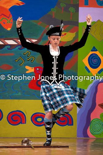 U48-069 Highland Xmas Dance