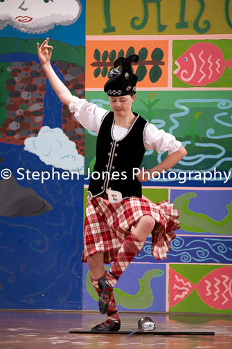 U48-070 Highland Xmas Dance