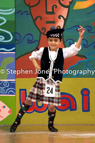 U48-079 Highland Xmas Dance