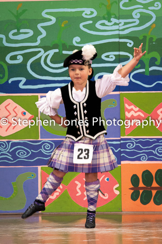 U48-091 Highland Xmas Dance