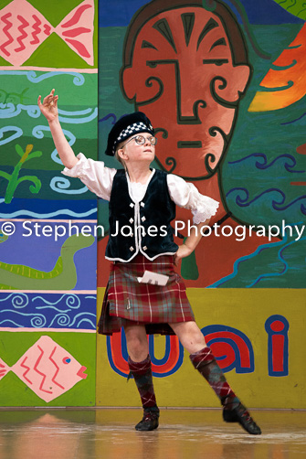 U48-094 Highland Xmas Dance