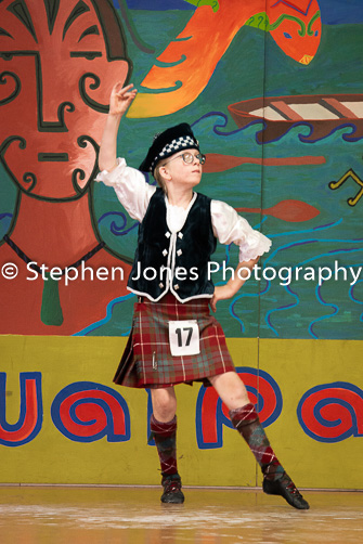 U48-098 Highland Xmas Dance