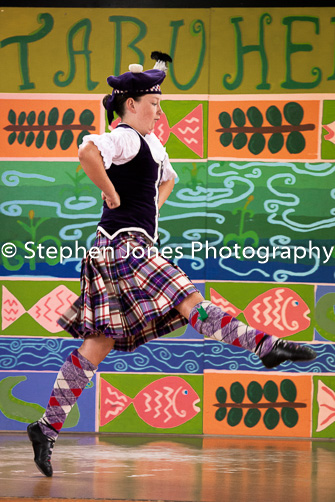 U48-102 Highland Xmas Dance