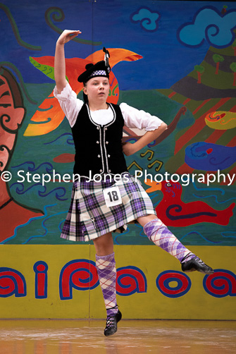 U48-104 Highland Xmas Dance