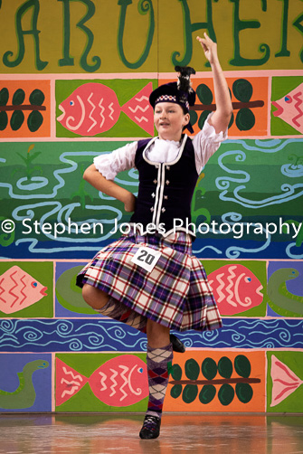 U48-109 Highland Xmas Dance