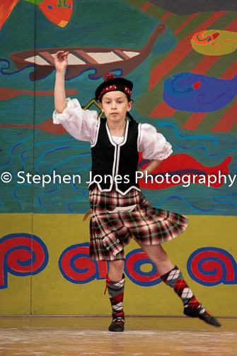 U48-123 Highland Xmas Dance