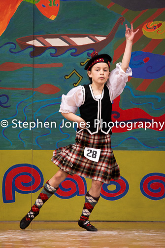 U48-124 Highland Xmas Dance