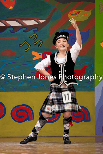 U48-136 Highland Xmas Dance