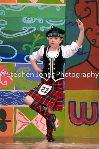 U48-138 Highland Xmas Dance