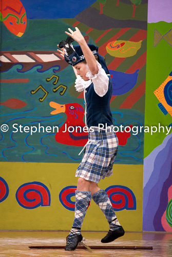 U48-146 Highland Xmas Dance
