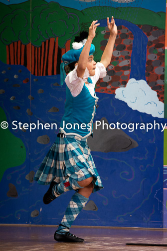 U48-147 Highland Xmas Dance
