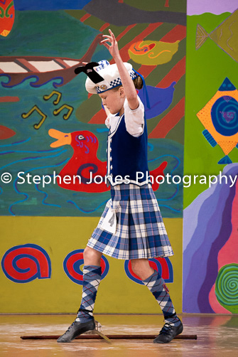U48-153 Highland Xmas Dance
