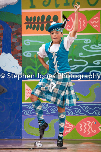 U48-155 Highland Xmas Dance
