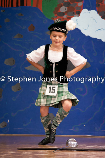 U48-156 Highland Xmas Dance