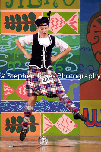 U48-160 Highland Xmas Dance
