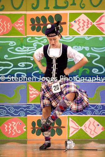 U48-163 Highland Xmas Dance