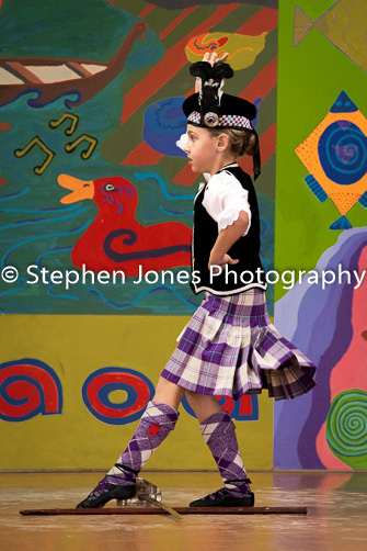 U48-168 Highland Xmas Dance