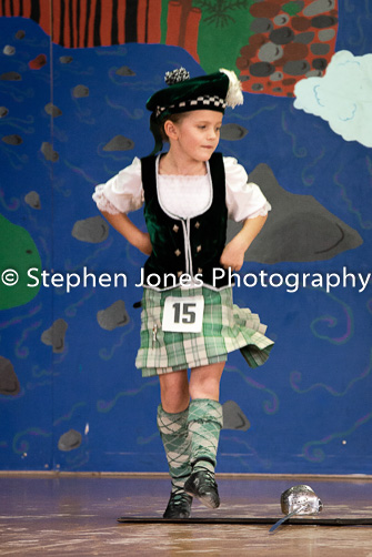 U48-170 Highland Xmas Dance