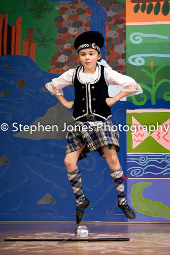 U48-172 Highland Xmas Dance