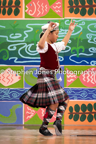 U48-174 Highland Xmas Dance