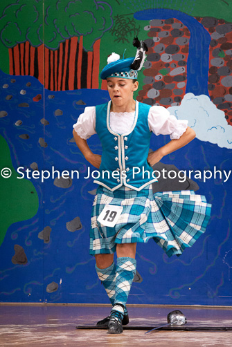 U48-189 Highland Xmas Dance