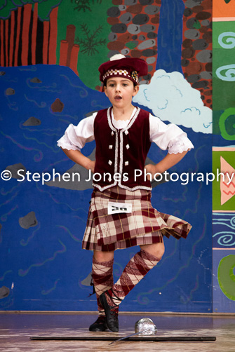 U48-198 Highland Xmas Dance