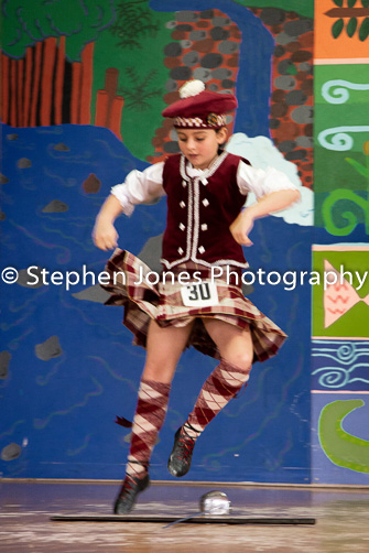 U48-201 Highland Xmas Dance