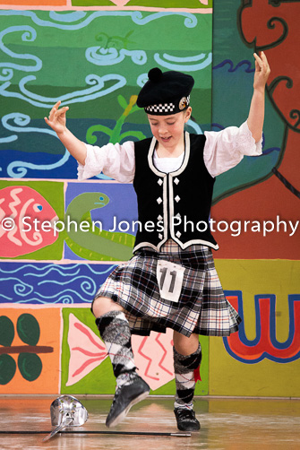 U48-203 Highland Xmas Dance