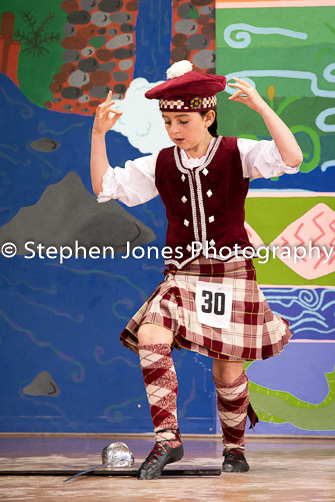 U48-204 Highland Xmas Dance