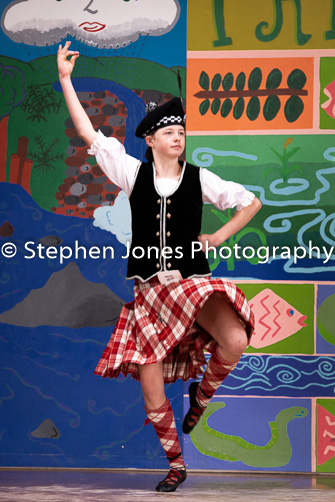 U48-212 Highland Xmas Dance