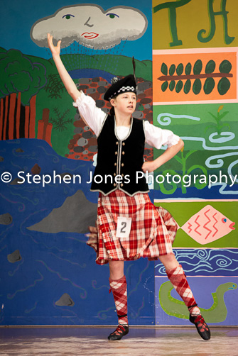 U48-222 Highland Xmas Dance