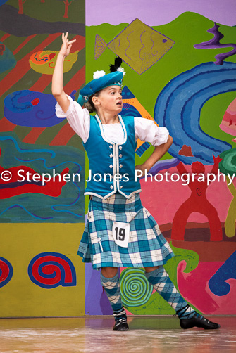 U48-224 Highland Xmas Dance