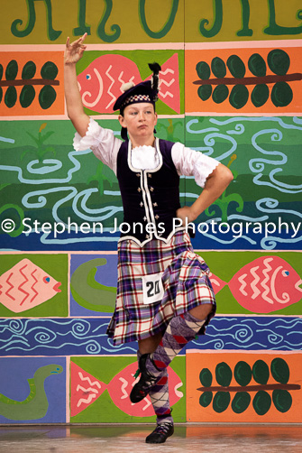 U48-232 Highland Xmas Dance