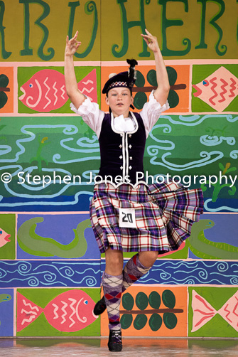 U48-235 Highland Xmas Dance