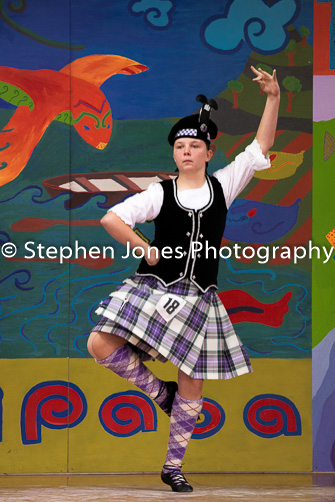U48-236 Highland Xmas Dance