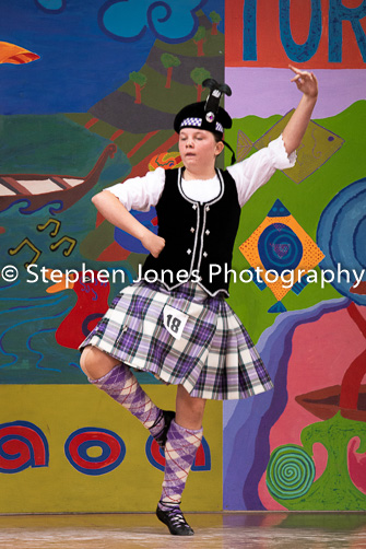 U48-242 Highland Xmas Dance