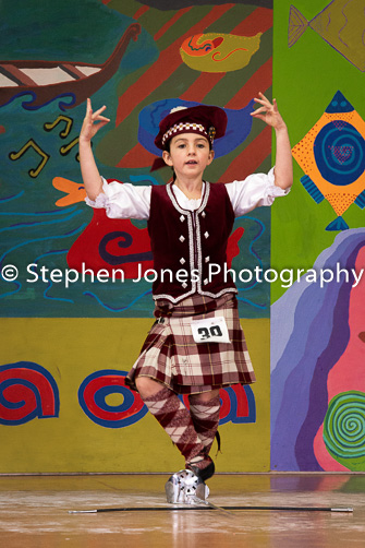 U48-250 Highland Xmas Dance
